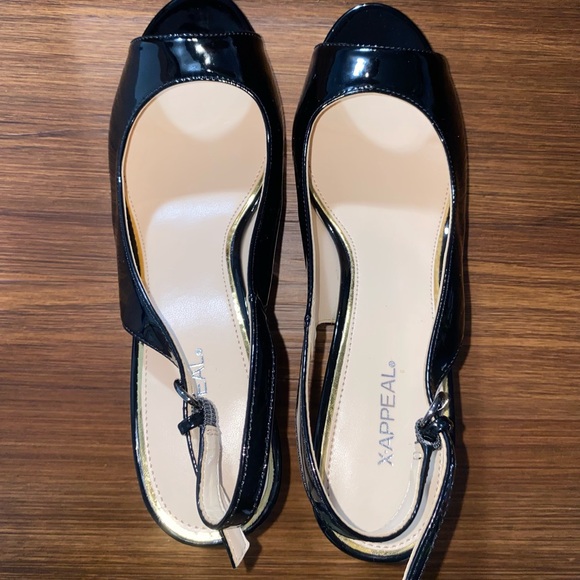 🖤 Elegant XAPPEAL Black Slingback Heels – Size 9 – Perfect for Fall Glam - Picture 4 of 7